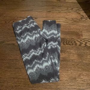 Ivivva girls black patterned leggings